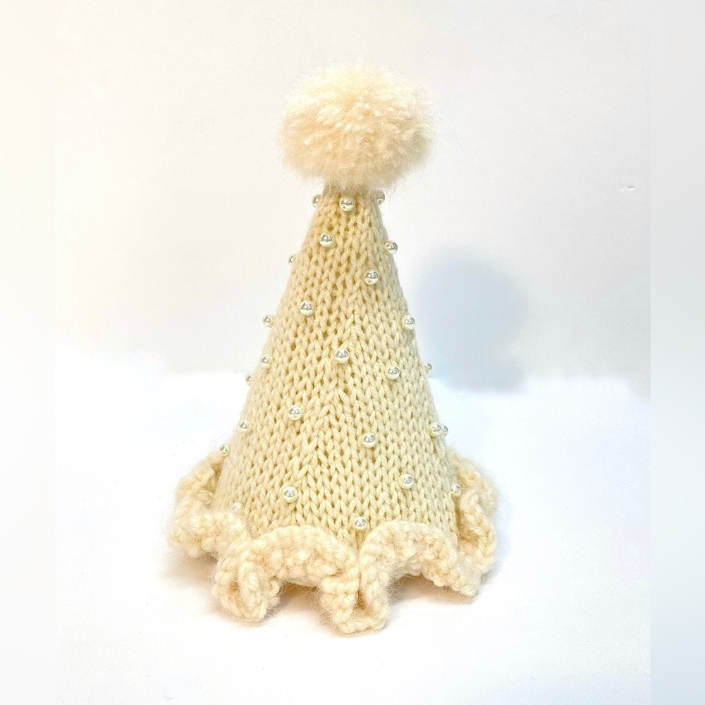 NWT Hand Knit Party Hat in Cream with Faux Pearls and Pom Pom One Size Fits Most - Picture 9 of 11